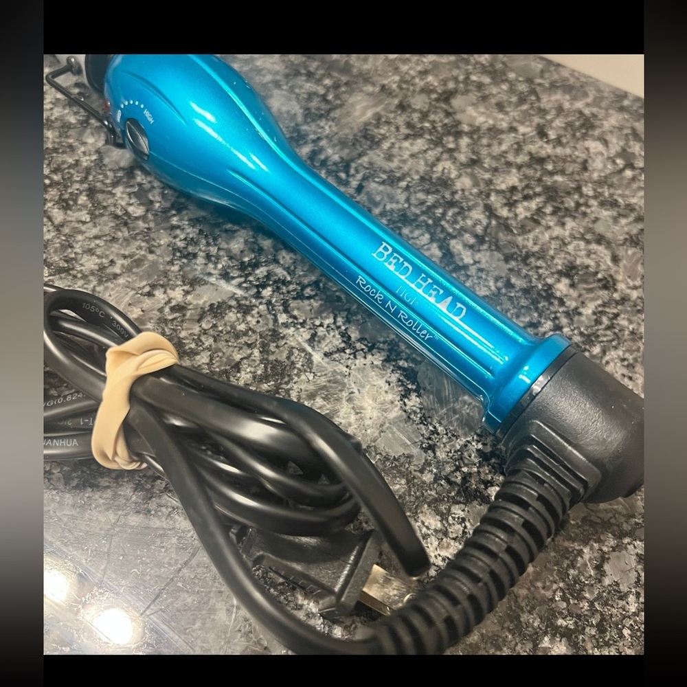 BedHead Blue Curling Wand - Picture 2 of 4